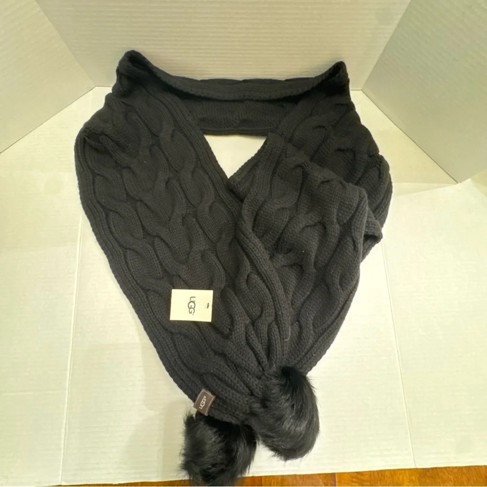 NWT UGG Women's Cable Knit Oversized Scarf Black Chunky Braided Wrap Nordstrom